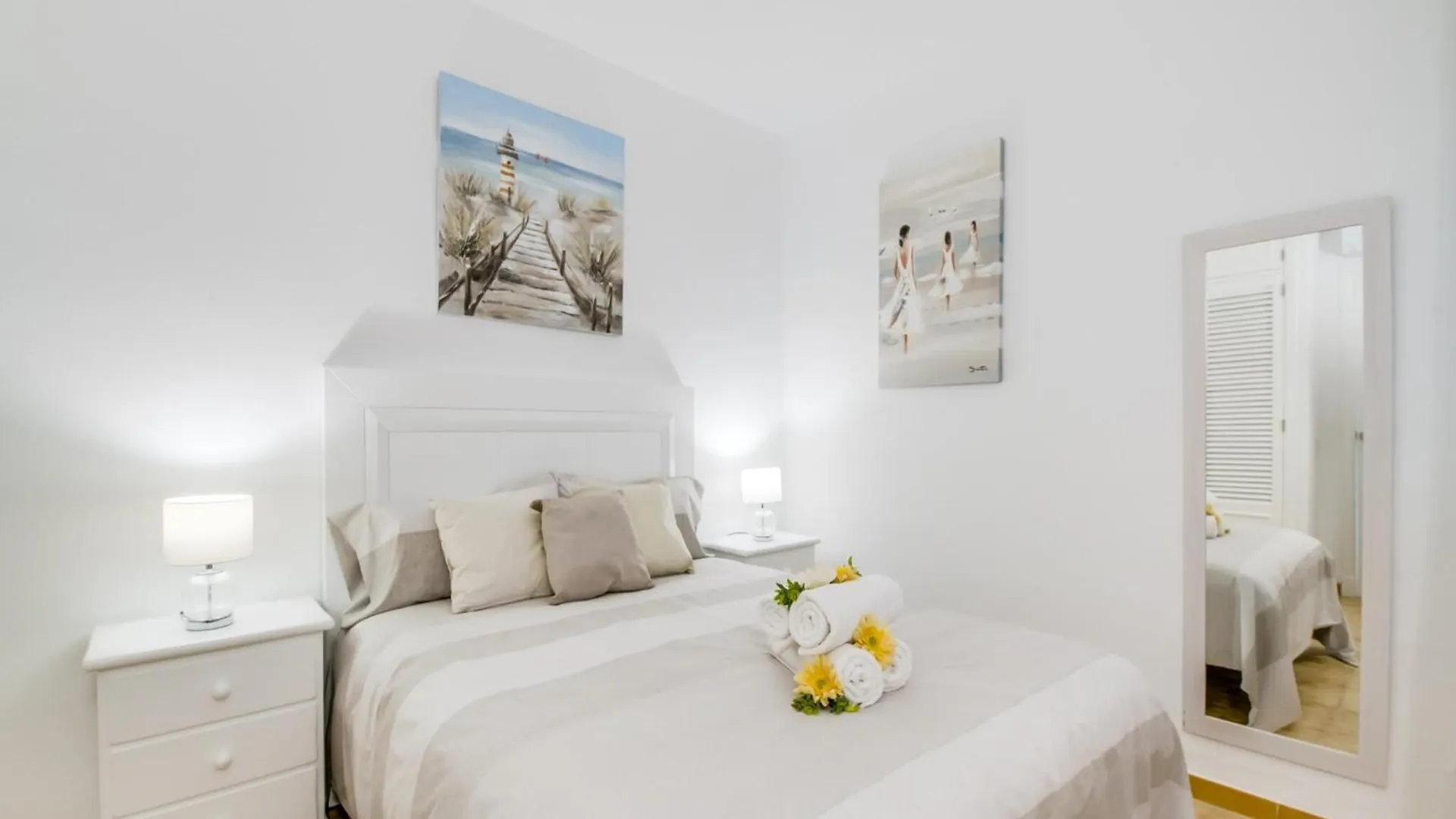 Apartment For 4, With Sea Views Alcúdia