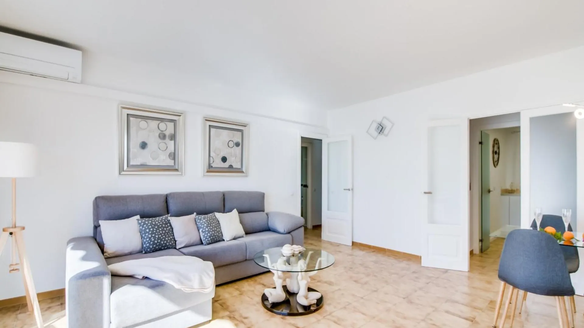 Apartment For 4, With Sea Views Alcudia