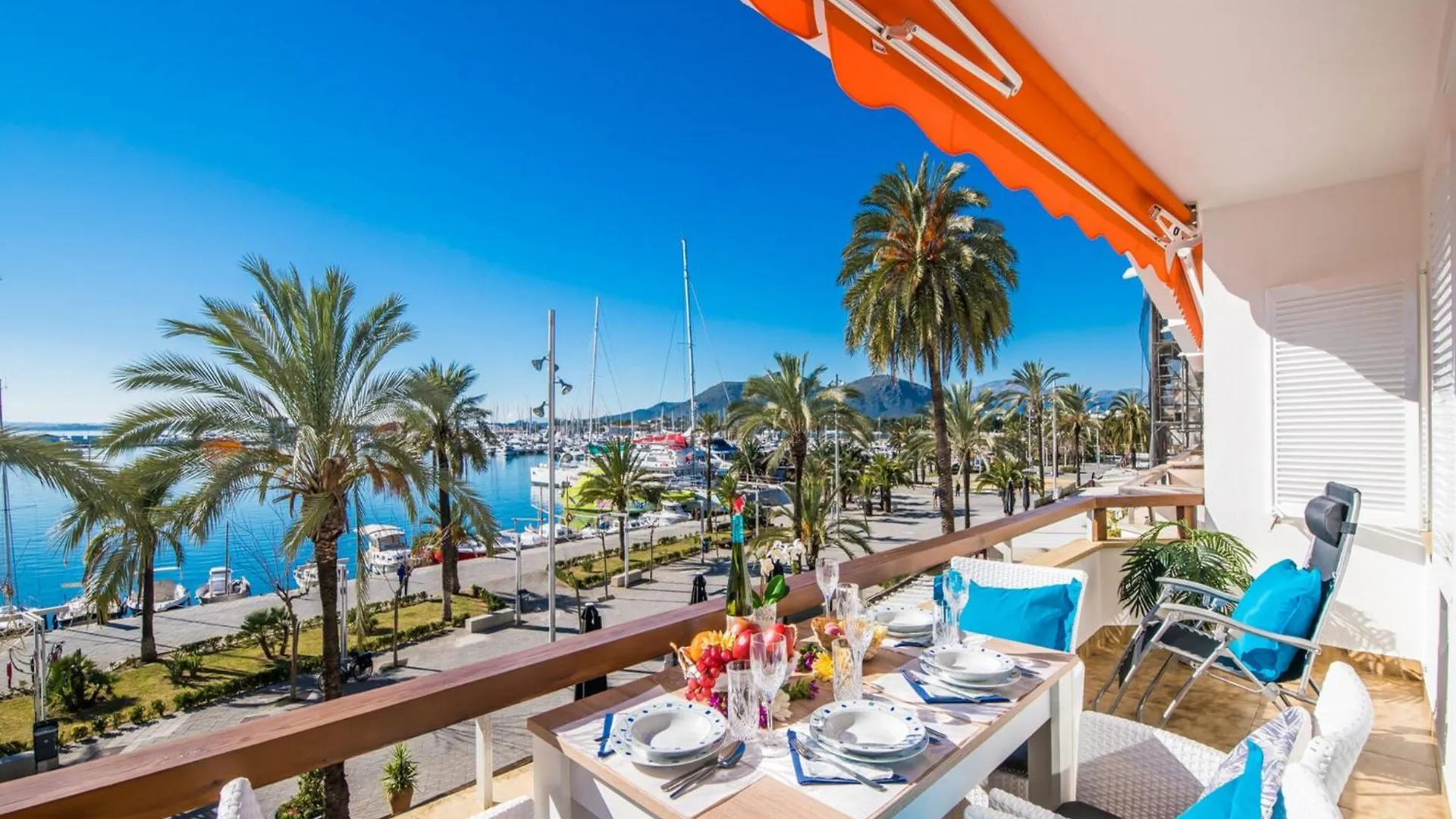 Apartment For 4, With Sea Views Alcúdia