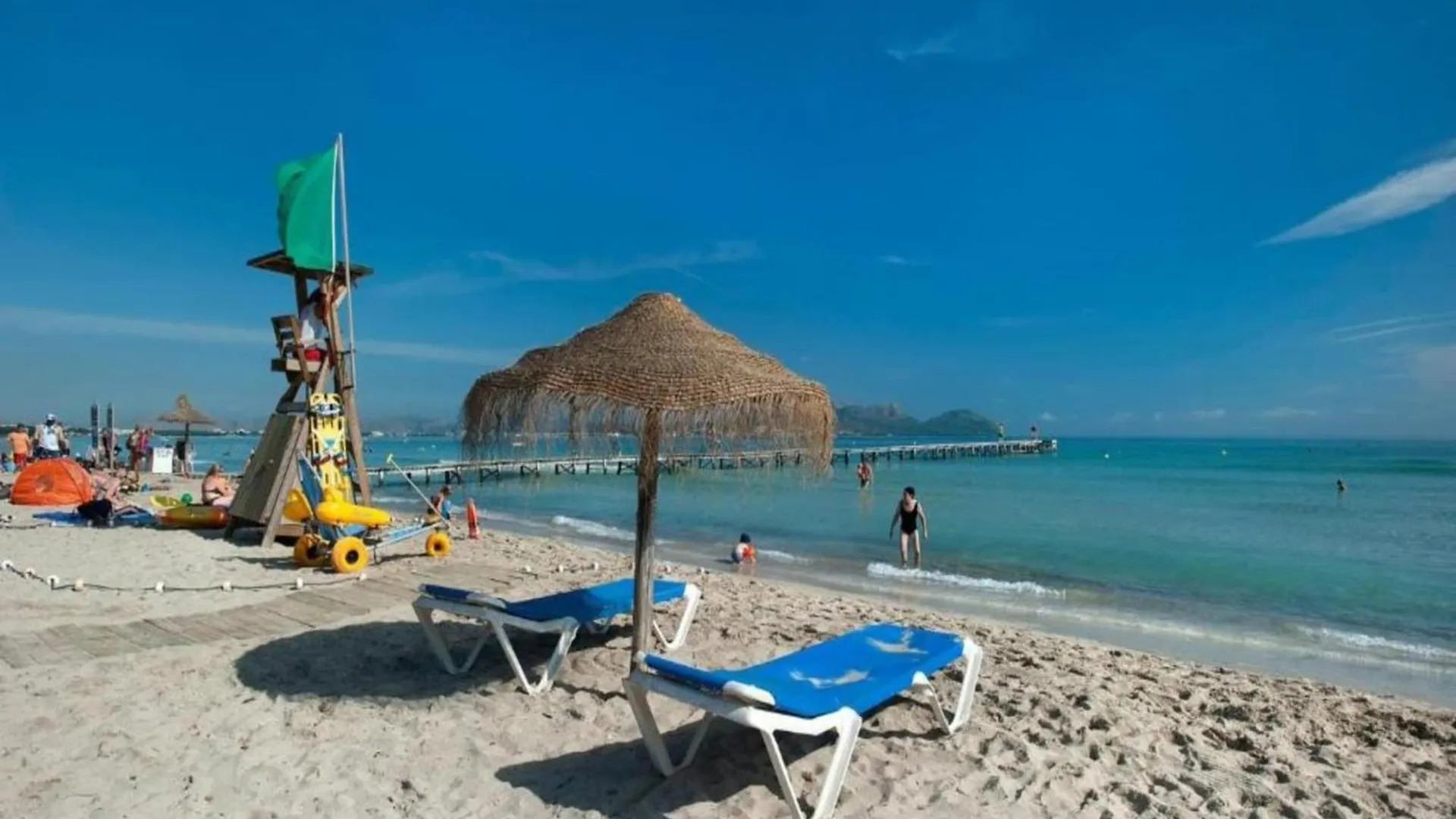 Apartment For 4, With Sea Views Alcudia  İspanya